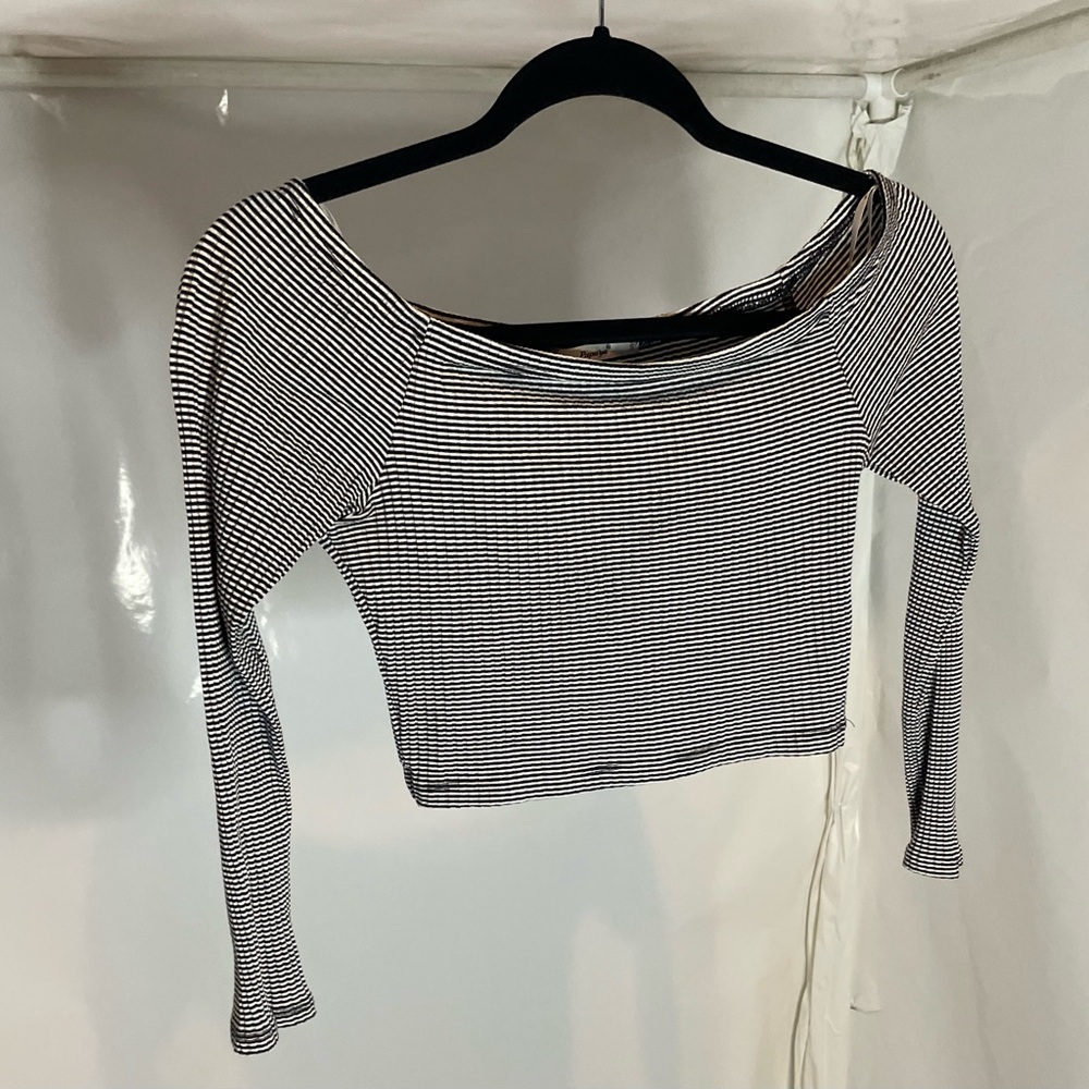 Papaya Striped Black and White Women's long sleeve crop Top and skirt xsmall - Picture 2 of 4